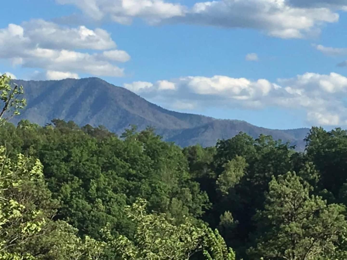 Romantic Mtn Cabin Hot Tub & Jacuzzi Views Sevierville Exterior photo