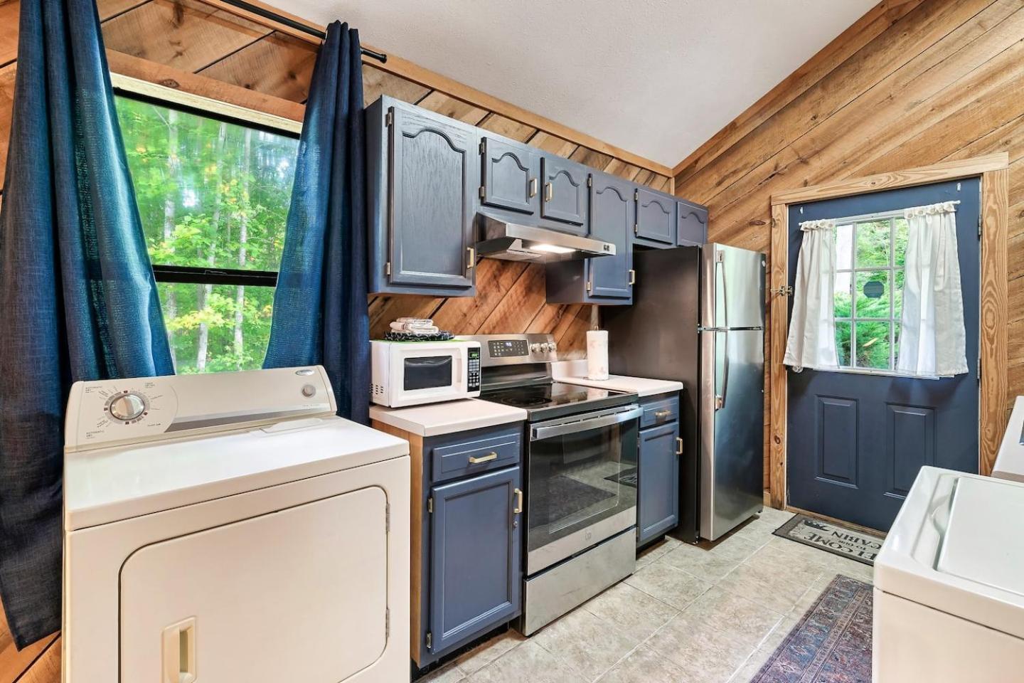 Romantic Mtn Cabin Hot Tub & Jacuzzi Views Sevierville Exterior photo